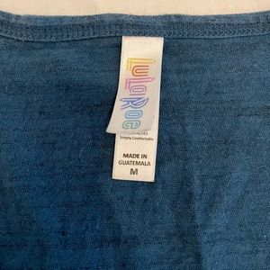 Lularoe tshirt - size Medium